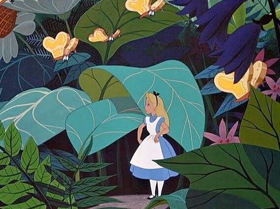 爱丽丝梦游仙境动漫电影英文版 百度网盘资源