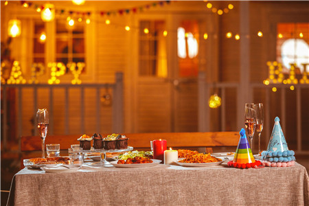 主厨的餐桌4-5季 共8集 高清英语纪录片 带中文字幕 第4季提供torrent 百度网盘下载